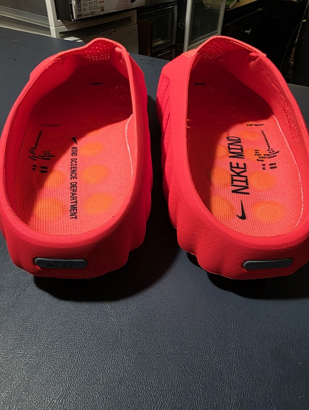 Nike Mind 001 Red Slip-On Perforated Clog Size 10m, New. - Picture 7 of 7